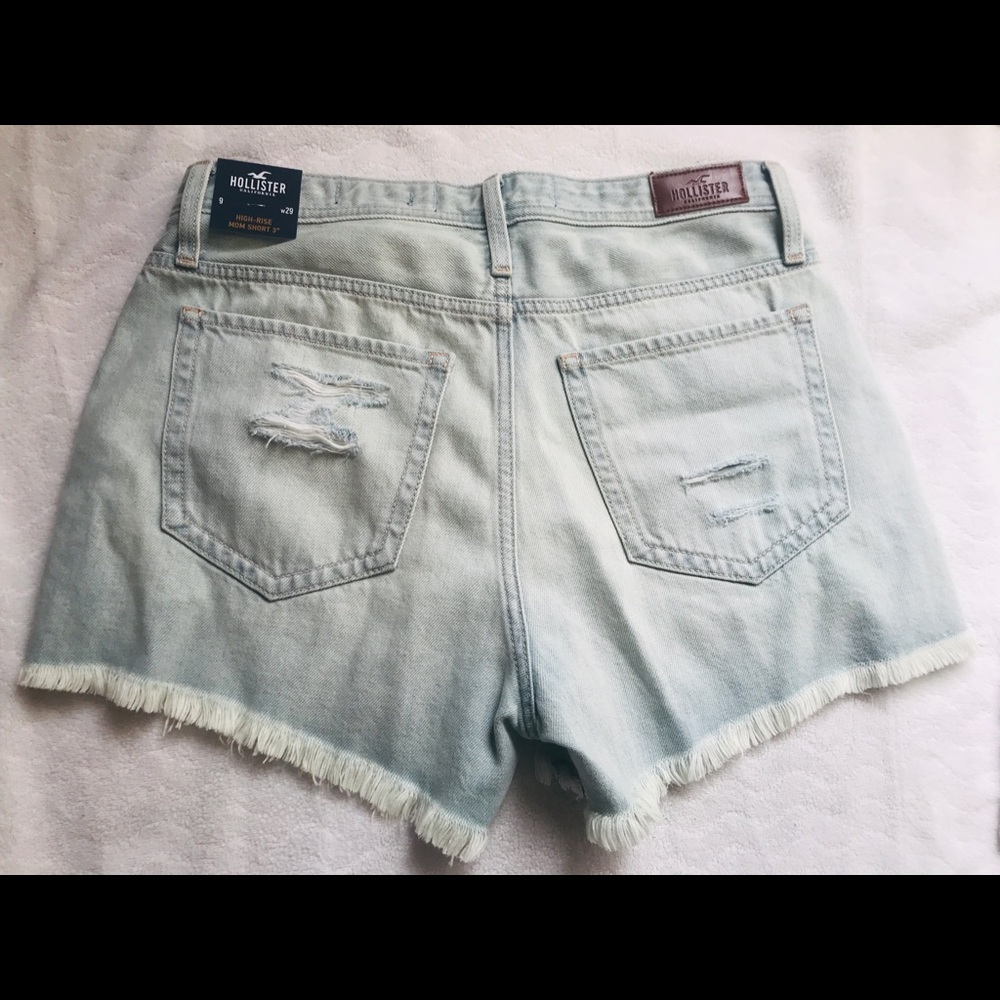 HOLLISTER MOM SHORT - Picture 2 of 3